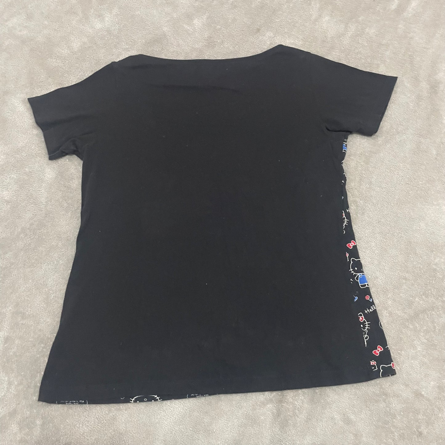 Uniqlo Hello Kitty tee