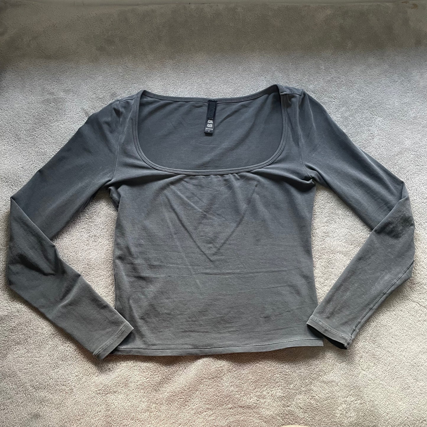 Skims new vintage long sleeve ash