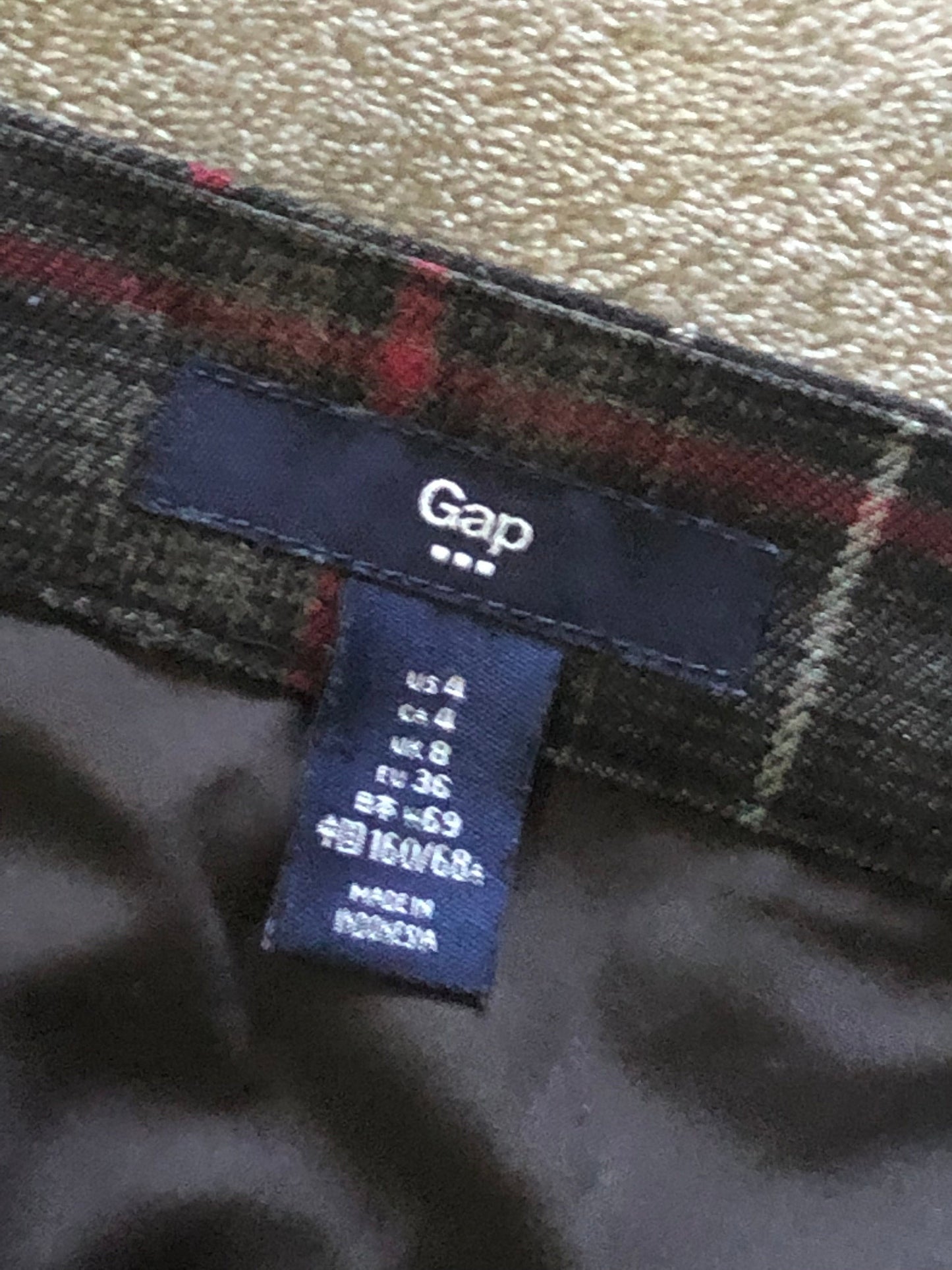 GAP plaid mini skirt