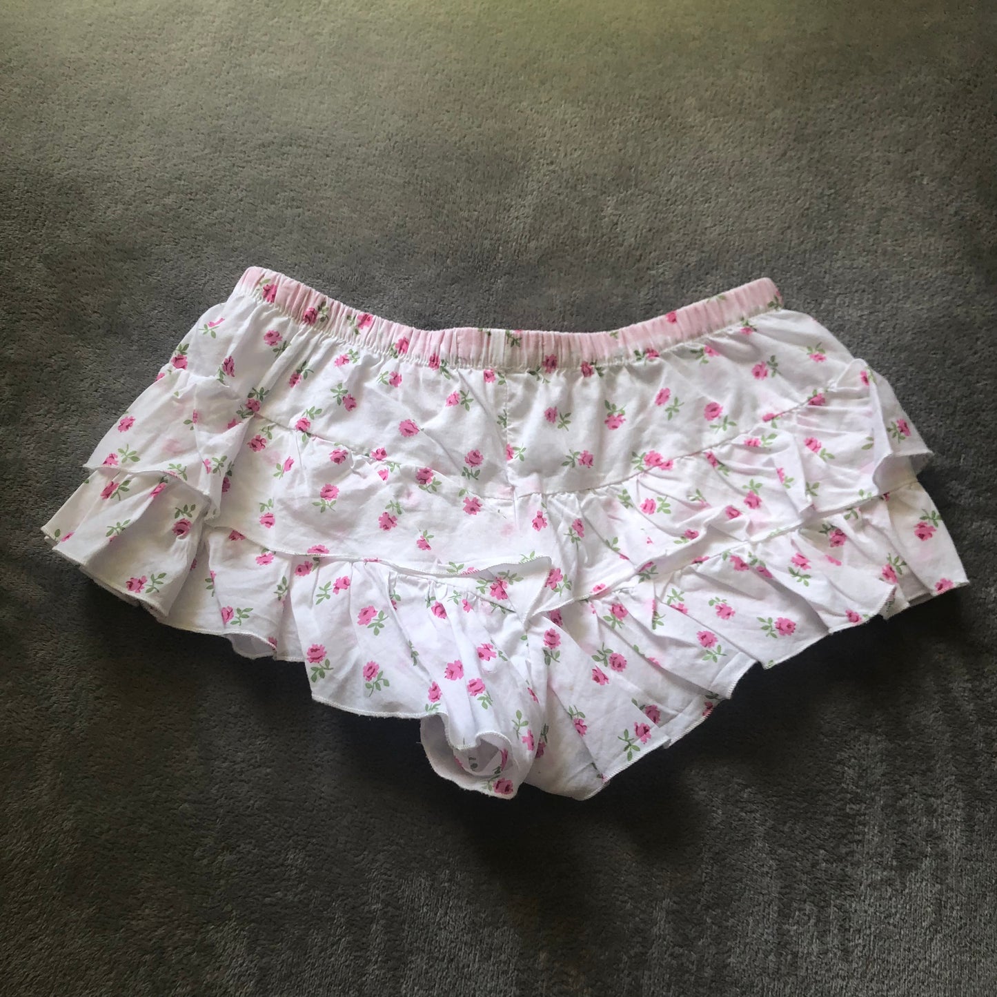 Peter Alexander floral ruffle sleep shorts