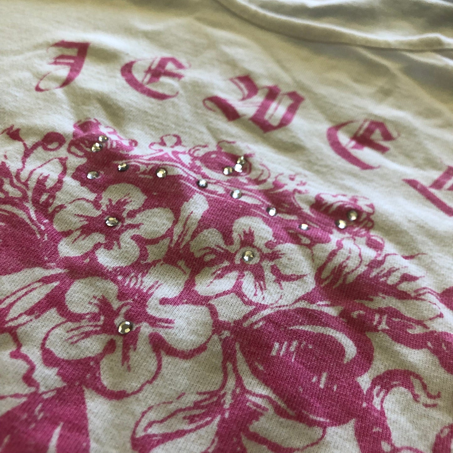 Jewel graphic baby tee with rhinestones